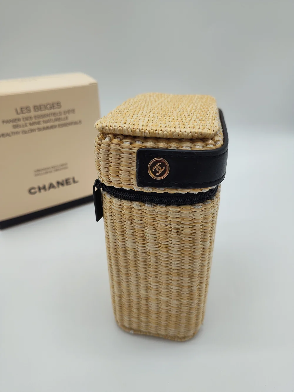 CHANEL BEAUTÉ Les Beiges Woven Beauty Organizer Case NIB With Box